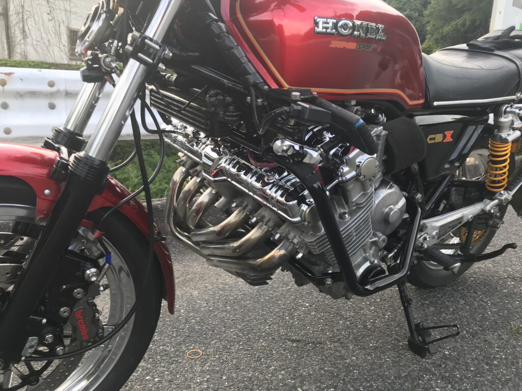 CBX1000-6気筒エンジン